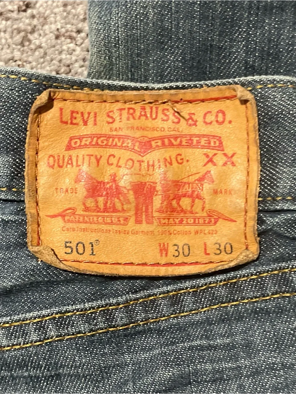 Vintage Levi’s 501 Button Fly Jeans 30x30 Made in Mexico Faded Wash Y2K Straight - Picture 2 of 9